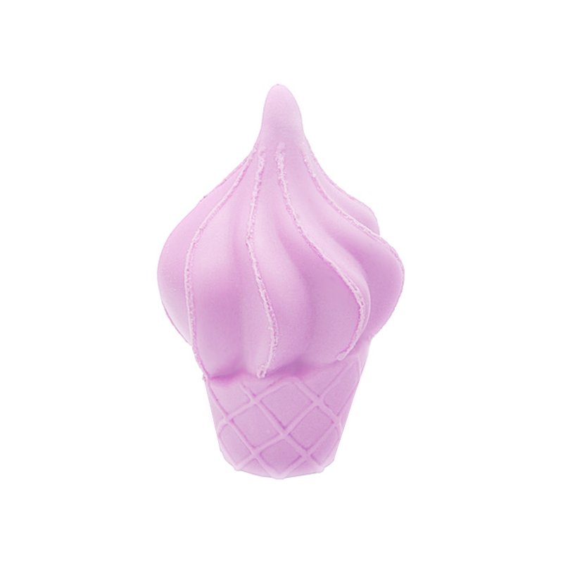 Moule à crème glacée dans la baignoire