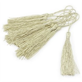 Borlas de fio cor natural