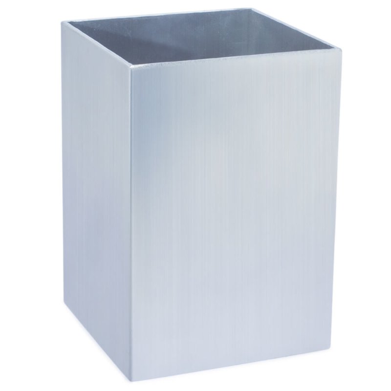 Molde de metal quadrado 7x7x10 cm para velas