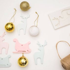 Kit fazer enfeites de Natal. Materiais e instruçoes