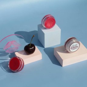 Kit fazer balsamos labiais personalizados. Materiais e instruçoes