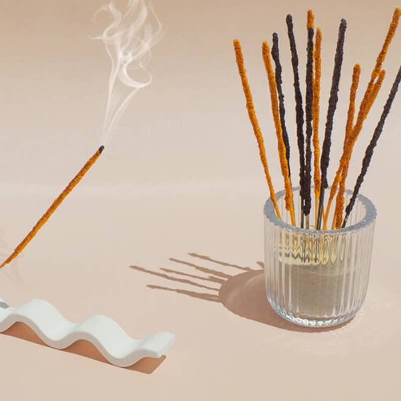 Kit comment faire des bâtons d’encens. Matériel et instructions