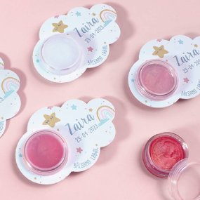 Kit comment faire des baumes à lèvres pour cadeaux modèle nuages. Matériaux et instructions Kit comment faire des baumes à lèvres pour cadeaux modèle nuages. Matériaux et instructions