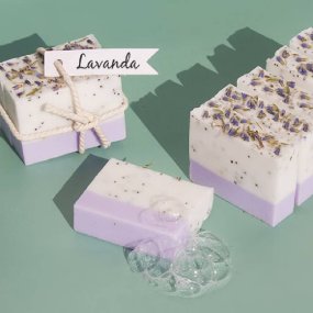 Kit comment faire savon à la lavande. Matériel et instructions