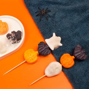 Kit como fazer brochetas de sabão de Halloween. Materiais e instruções