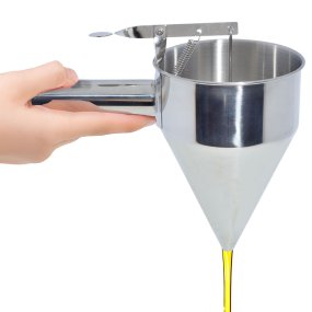 Embudo grande de metal con dispensador