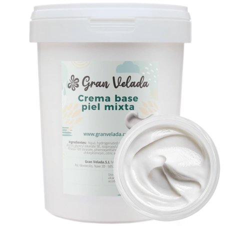 Envase grande y textura crema base piel mixta