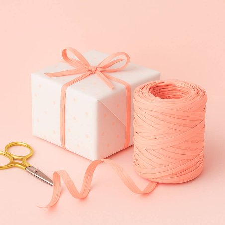 Cinta de rafia rosa palo para envolver regalos
