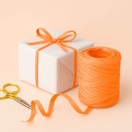 Cinta de rafia naranja para envolver regalos