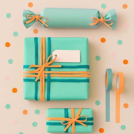 Cinta de rafia naranja para decorar regalos