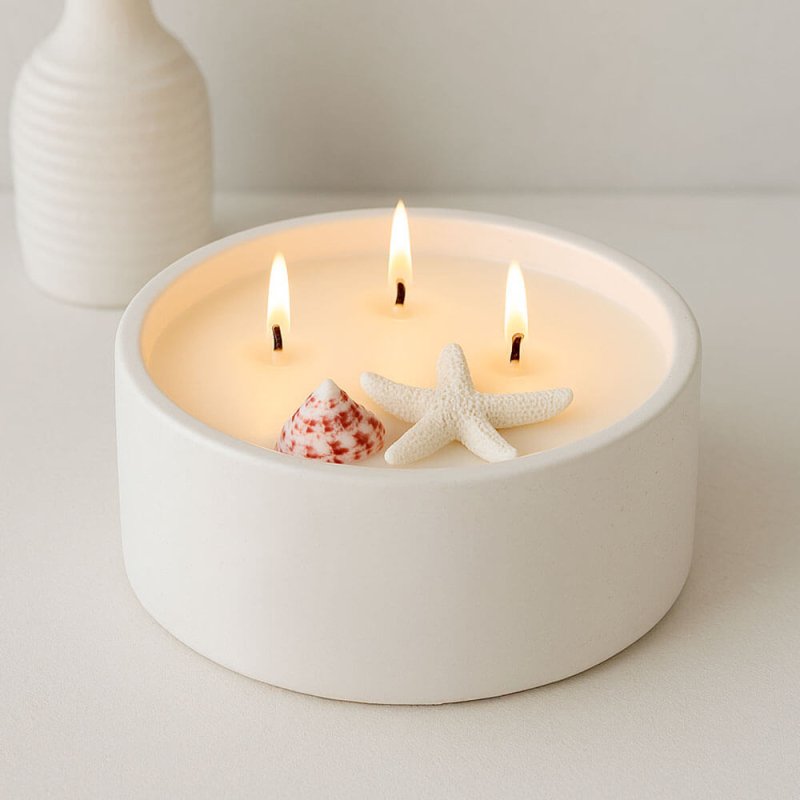 Vela decorada con troca strawberry rojo