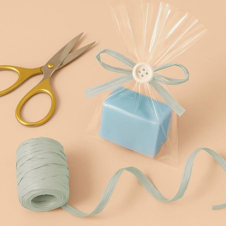 Cinta de rafia gris perla para decorar bolsas de regalo