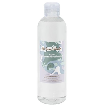 Agua desmineralizada