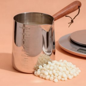 Jarra de metal con mango 900 ml para fundir cera