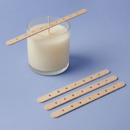 Soporte de madera para hacer velas