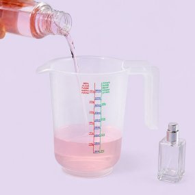 Pichet doseur gradué en plastique de 500 ml