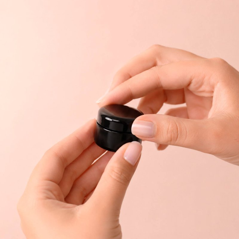 Mini tarro 5 ml negro de plastico