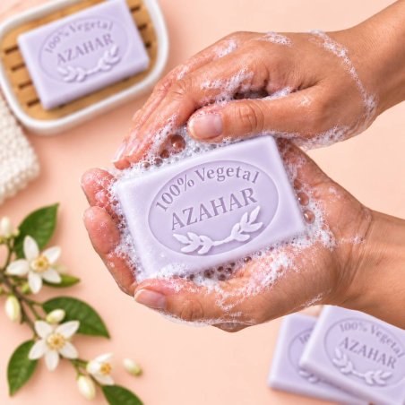 Molde jabon de azahar — jabón en manos con espuma