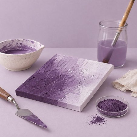 Pigmento violeta escuro: pintura com textura, espátula e taça de pigmento