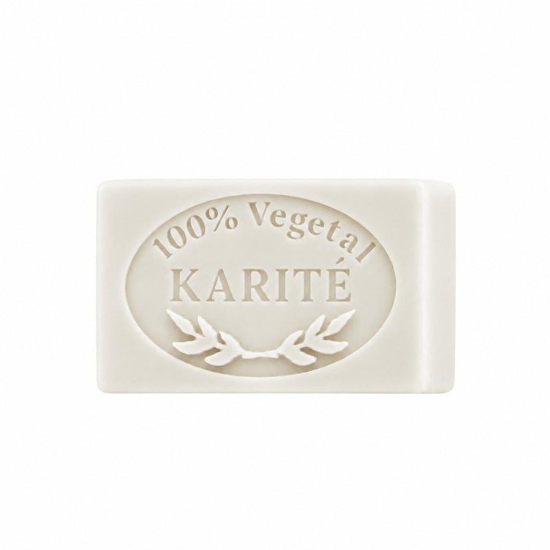 Jabón de karité hecho con molde: sobre fondo blanco