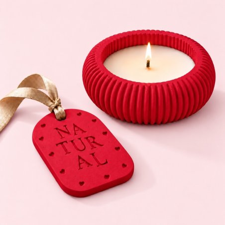 Portavelas y placa aromática de escayola en rojo vivo con cinta beige