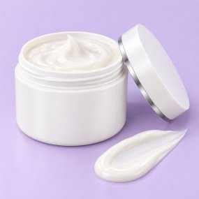 Boião 200 ml branco pérola cilíndrico com tampa e friso prateado