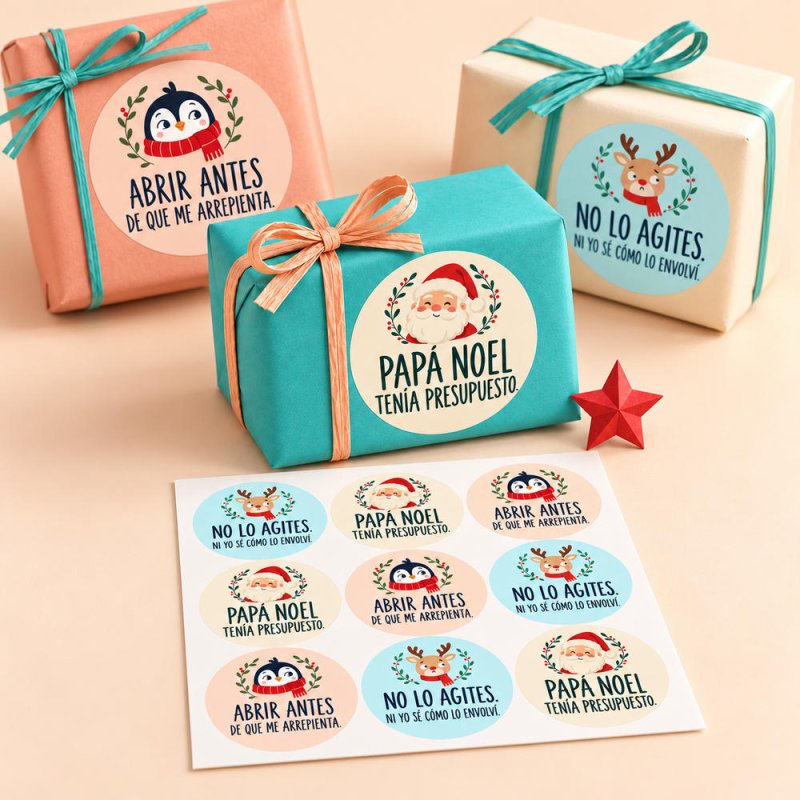 Pegatinas de Navidad con frases divertidas en regalos y blíster de 9 pegatinas.