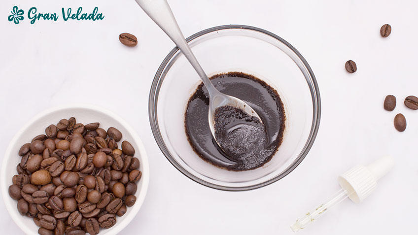 Mascarilla de cafe: aprende a hacerla con 3 sencillas recetas