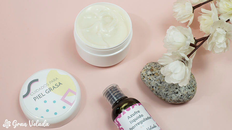 Materiales para personalizar crema de piel grasa con azufre y árbol de té