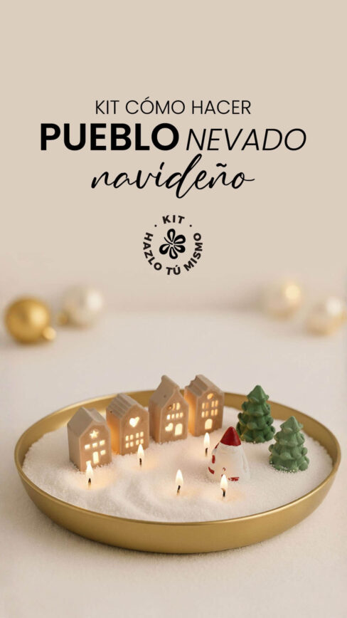 Vista vertical del conjunto navideño con figuras de resina y base blanca
