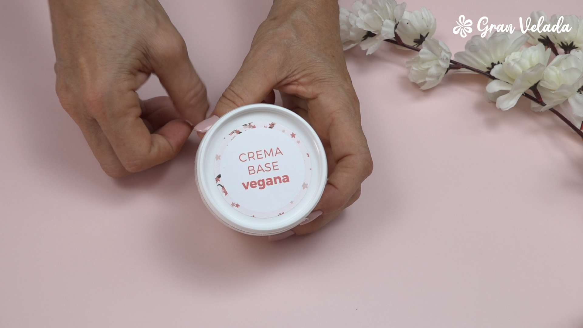 Crema base vegana utilizada en el kit